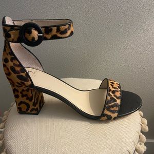 Never worn, Marc Fisher heels.
